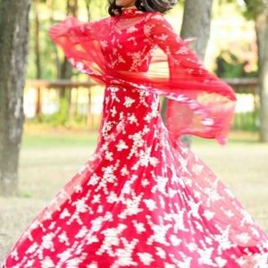 Red lehenga